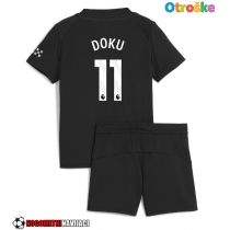 Otroške Nogometnih dresov Manchester City Jeremy Doku #11 Gostujoči 2025-26 Kratki rokavi (+ hlače)